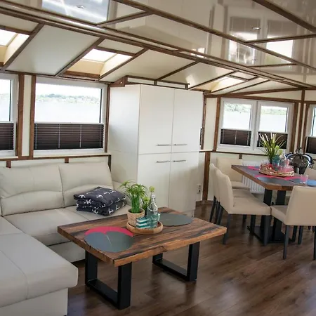 Island-dreams Hausboot Cecilie