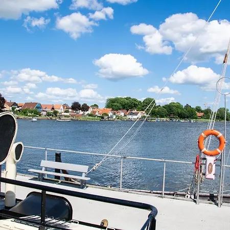 Island-dreams Hausboot Cecilie * Schleswig