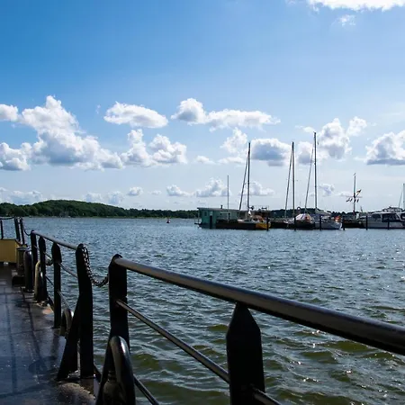 Island-dreams Hausboot Cecilie Schleswig